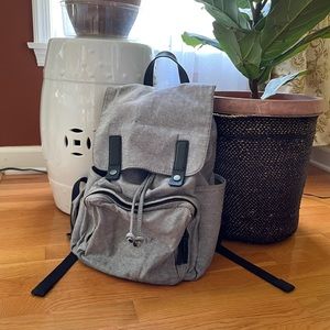 Everlane / The Modern Snap Backpack, Reverse Denim